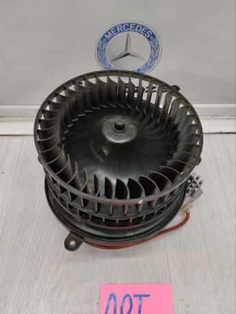 Моторчик печки с резистором Mercedes R170 A2028209342