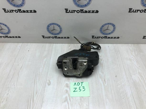 Дверной замок задний левый Mercedes W203 A2037300135