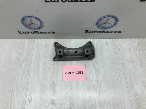 Кронштейн опоры АКПП Mercedes R170 A1402421340