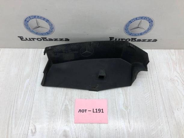 Крышка двигателя передняя Mercedes М111 A1111580185