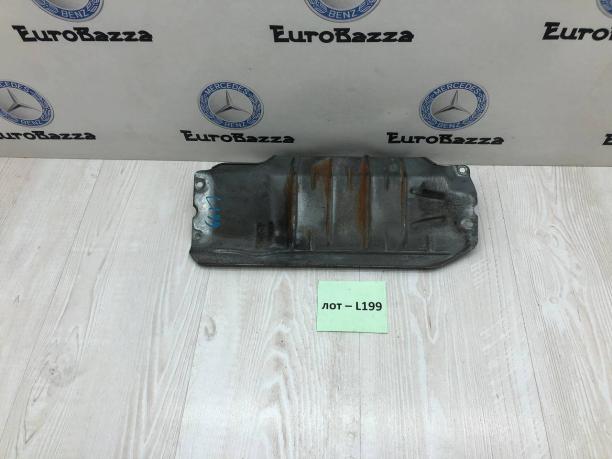 Кронштейн короба воздушного фильтра Mercedes W203 A6460940520