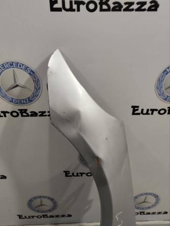 Крыло переднее левое Mercedes W251 A2518800106