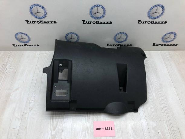 Нижняя накладка торпедо левая Mercedes R170 A1706801587