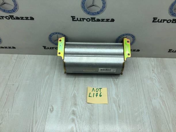 Подушка безопасности в торпедо Mercedes W202 A2028600905