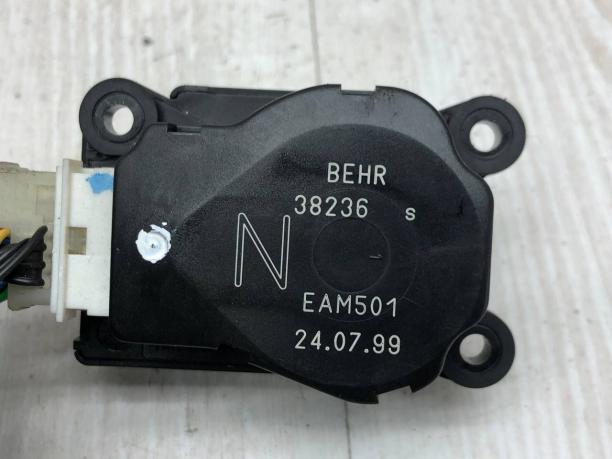 Сервопривод на проводке Mercedes W220 A2208201042