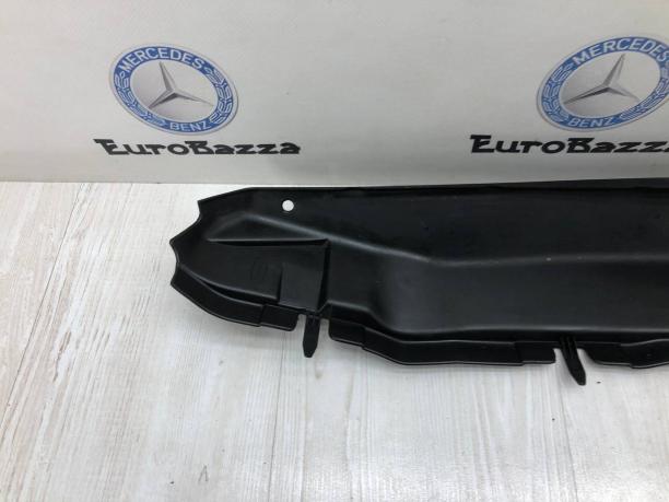 Накладка кассеты радиаторов Mercedes R230 A2305050288