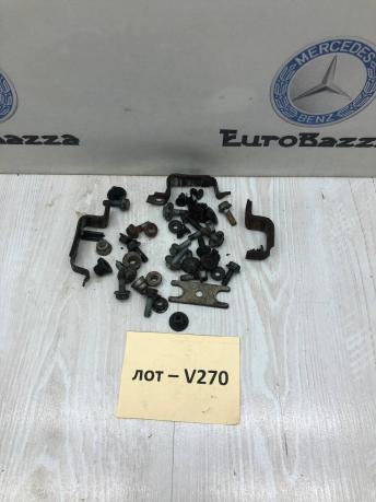 Крепеж радиатора Mercedes R230 A0019942945