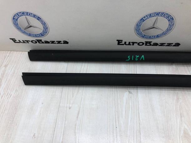Бархотка стекла двери Mercedes R171 А1717250165 А1717250165