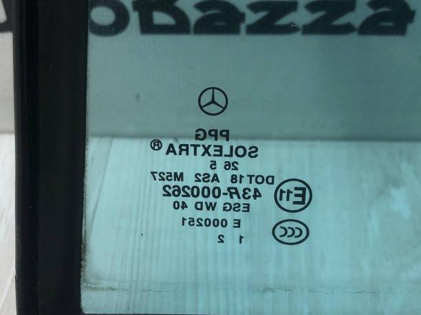 Форточка задней правой двери Mercedes W203 A2037300855