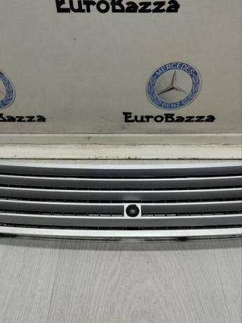 Решетка капота Mercedes W203 A2038801905