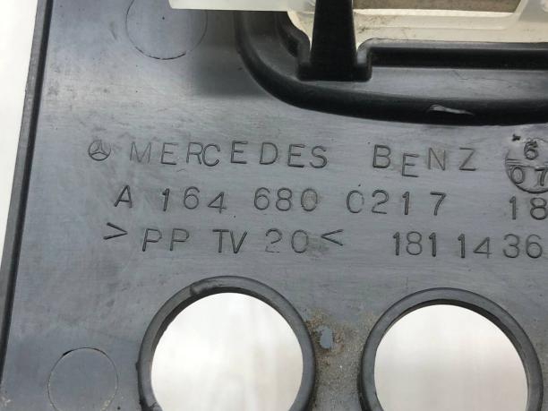 Накладка на торпедо Mercedes X164 A1646808517