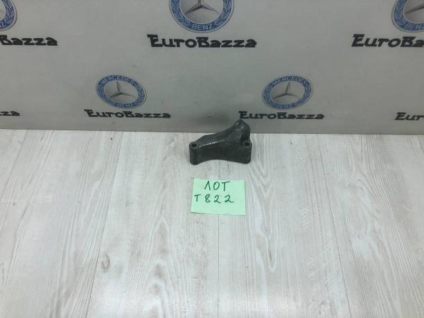 Кронштейн компрессора кондиционера Mercedes Om612 A6112340239