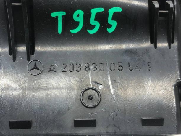 Дефлектор торпеды Mercedes W203 A2038300654