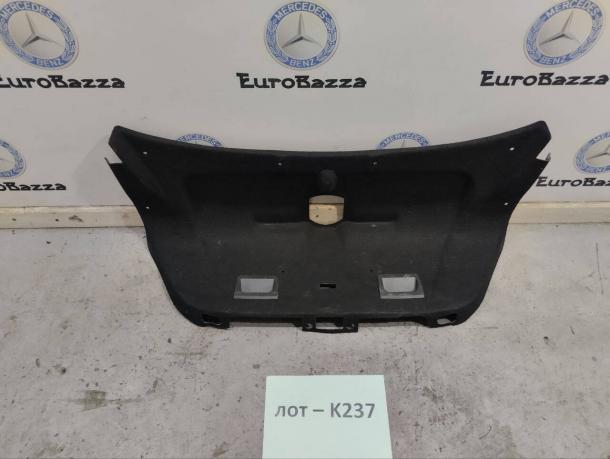 Обшивка крышки багажника Mercedes W211 A2116901841