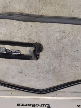 Задняя форточка с уплотнителем Mercedes W207 А2076700339 А2076700339