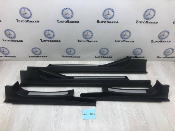 Накладка порога внутренняя Mercedes W203 A2036800735