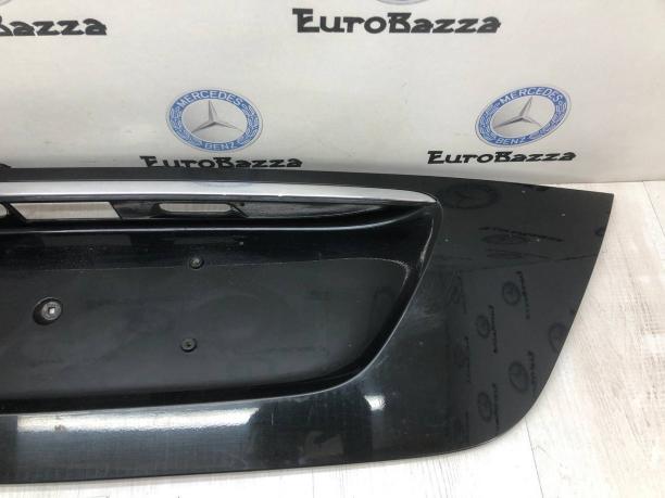 Накладка крышки багажника Mercedes W211 A2117500037