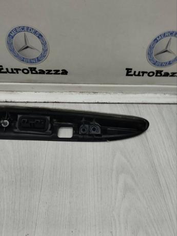 Молдинг крышки багажника Mercedes W251 A2517400593