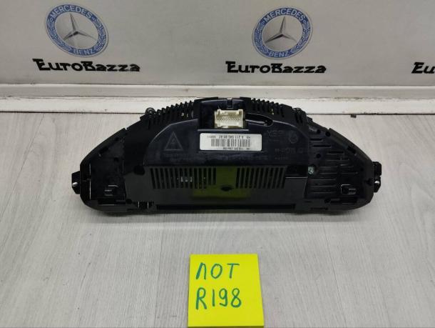 Панель приборов Mercedes W211 A2115409147