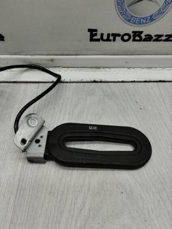 Антенна KeyLess Go задняя правая Mercedes R230 A2308200675