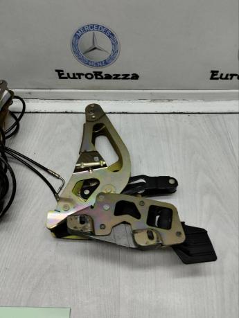 Замок дуги крышки багажника Mercedes R230 A2307900371