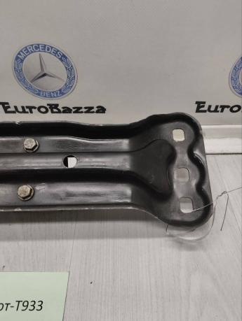 Подушка АКПП на площадке Mercedes W211 A2122400418