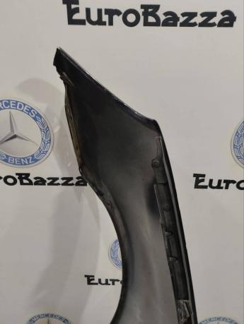 Крыло переднее правое Mercedes W203 A2038800218