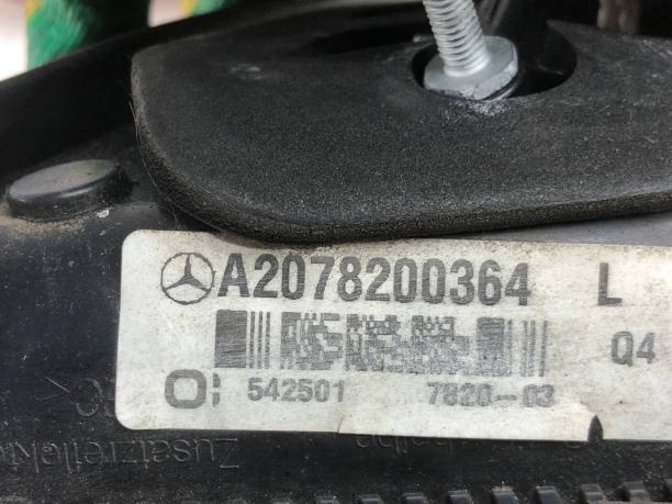 Фонари задние комплект Mercedes W207 A2078200264