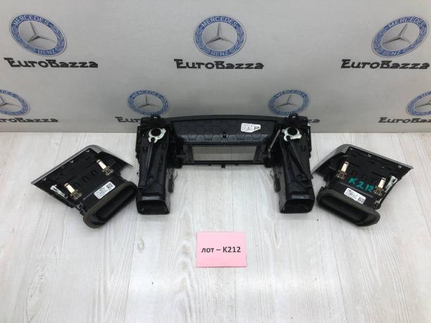 Воздушный дефлектор салона Mercedes W166 A1668300254
