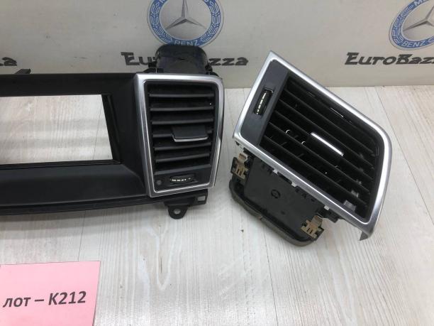Воздушный дефлектор салона Mercedes W166 A1668300254