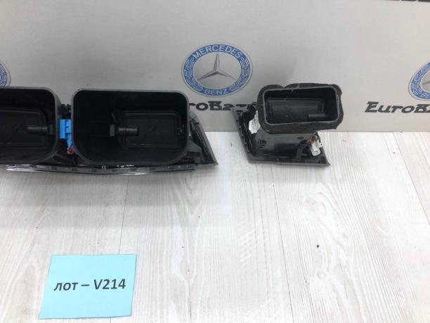 Дефлектора обдува салона Mercedes W207 A2078300154