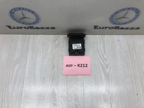 Кнопка стояночного тормоза Mercedes W166 A2469050451