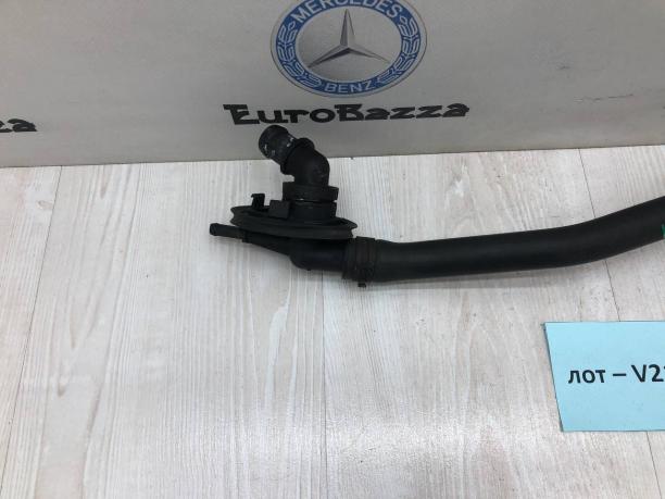 Патрубок отопительного контура Mercedes W207 A2048302396