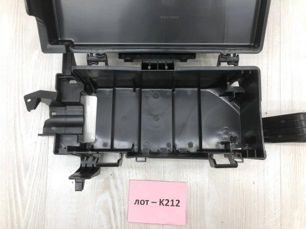 Корпус блока предохранителей Mercedes W166 A1665460143