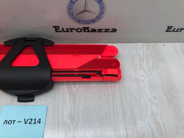 Знак аварийной остановки и кронштейн Mercedes W207 A2048900197