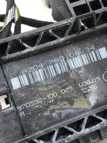 Замок правой двери Mercedes W207 A2047202435