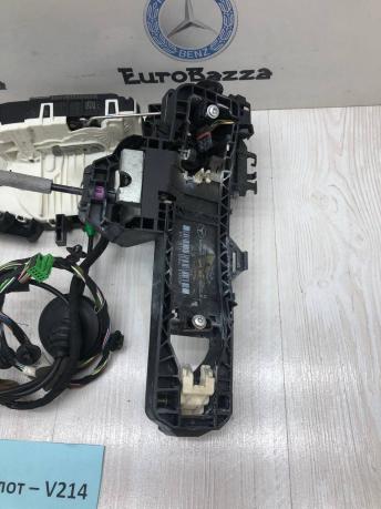 Замок правой двери Mercedes W207 A2047202435