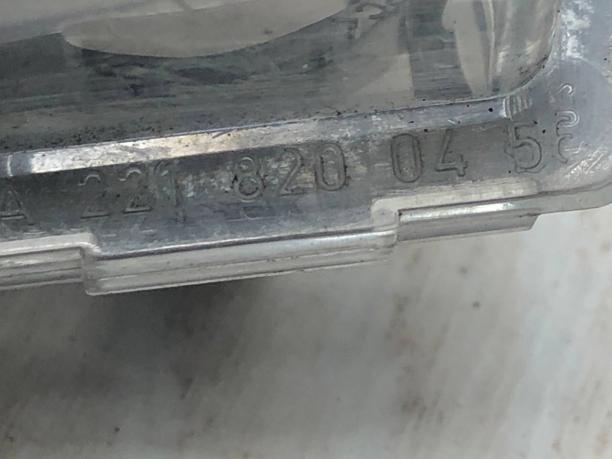 Фонари подсветки номерного знака Mercedes W207 A2218200456