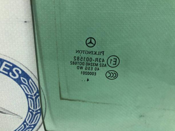 Стекло двери заднее левое Mercedes W203 Wagon A2037352310