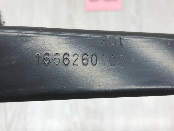 Скоба крепежная левая Mercedes W166 A1666260100