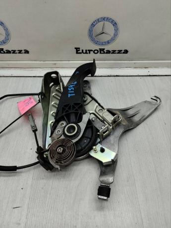 Педаль стояночного тормоза Mercedes W204 A2044201284