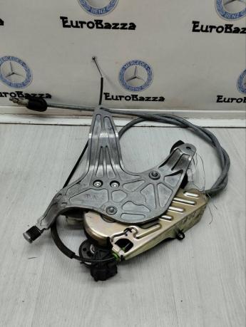 Педаль стояночного тормоза Mercedes W204 A2044200384