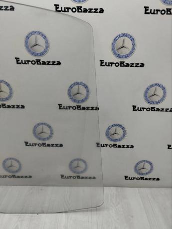 Стекло переднее левое Mercedes W906 Sprinter A9067250010