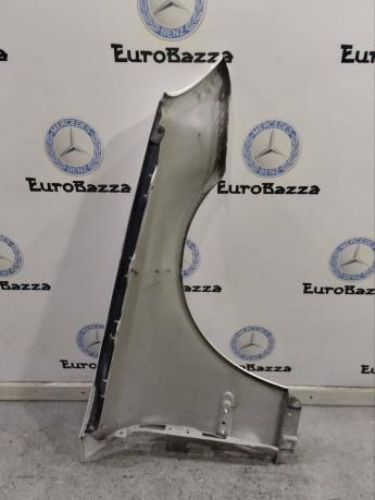 Крыло переднее правое Mercedes W209 A2098800418