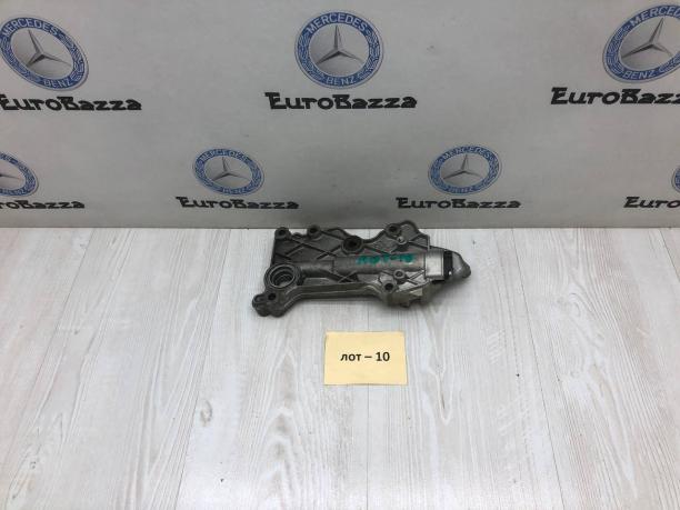 Площадка масляного теплообменника Mercedes Om651 A6511800610