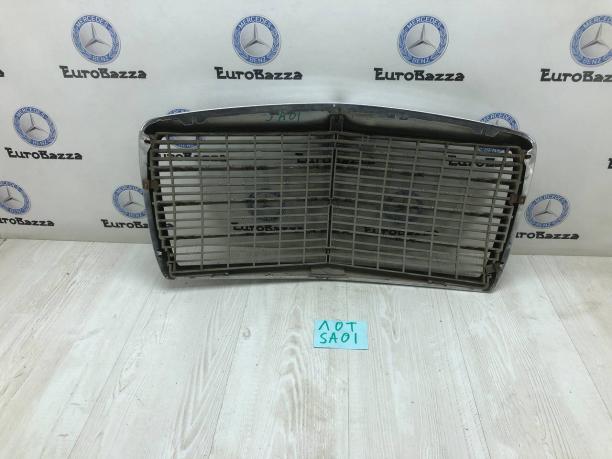 Решетка радиатора Mercedes W123 A1238800183