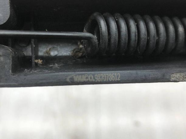 Поводок заднего стеклоочистителя Mercedes W166 A1648200744