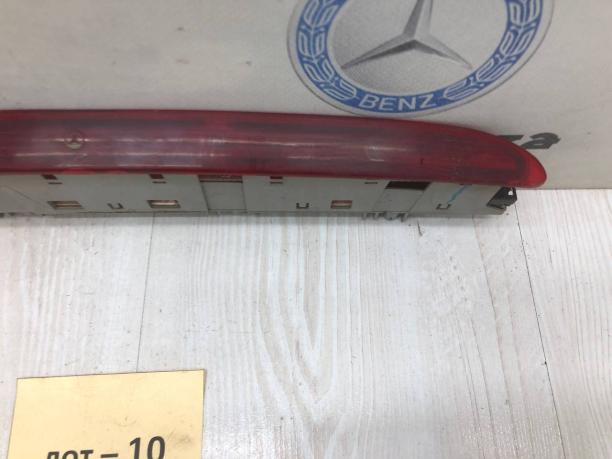 Фонарь задний центральный Mercedes W164 А1648201056 А1648201056