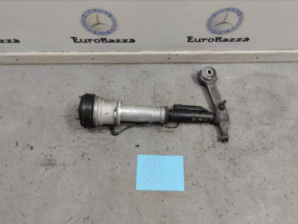 Пневмостойка передняя Mercedes W220 A2203205113