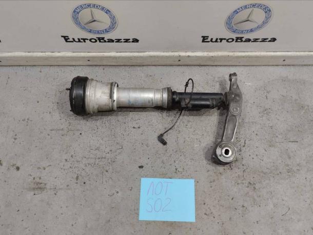Пневмостойка передняя Mercedes W220 A2203205113